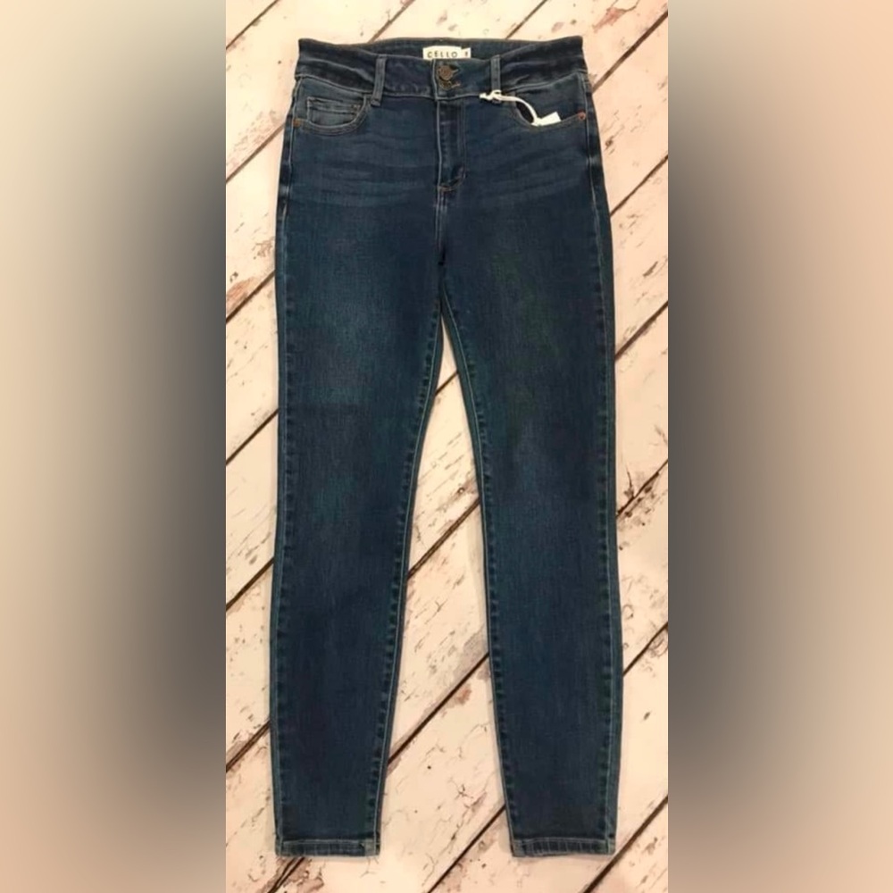 Women’s jeans